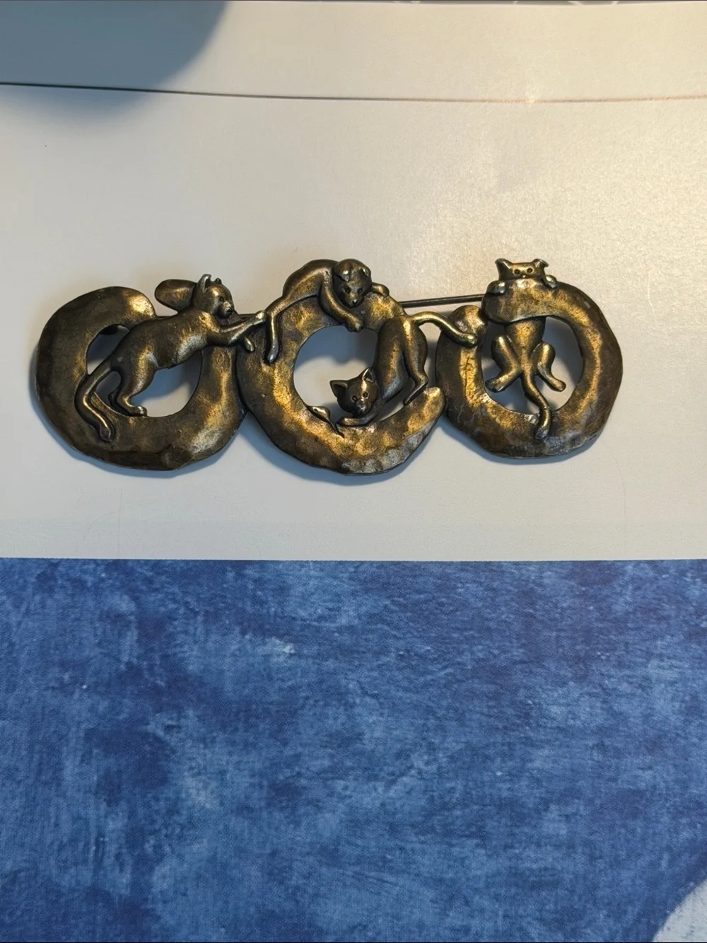 JJ Jonette Signed Vintage Four Cats Playing Around Brooch